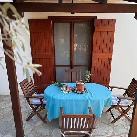 Fousa Home Poros Town Exterior photo