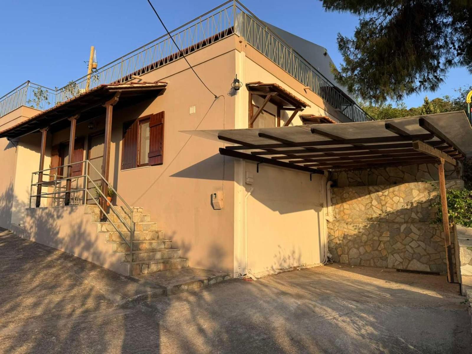 Holiday home Fousa Poros Town